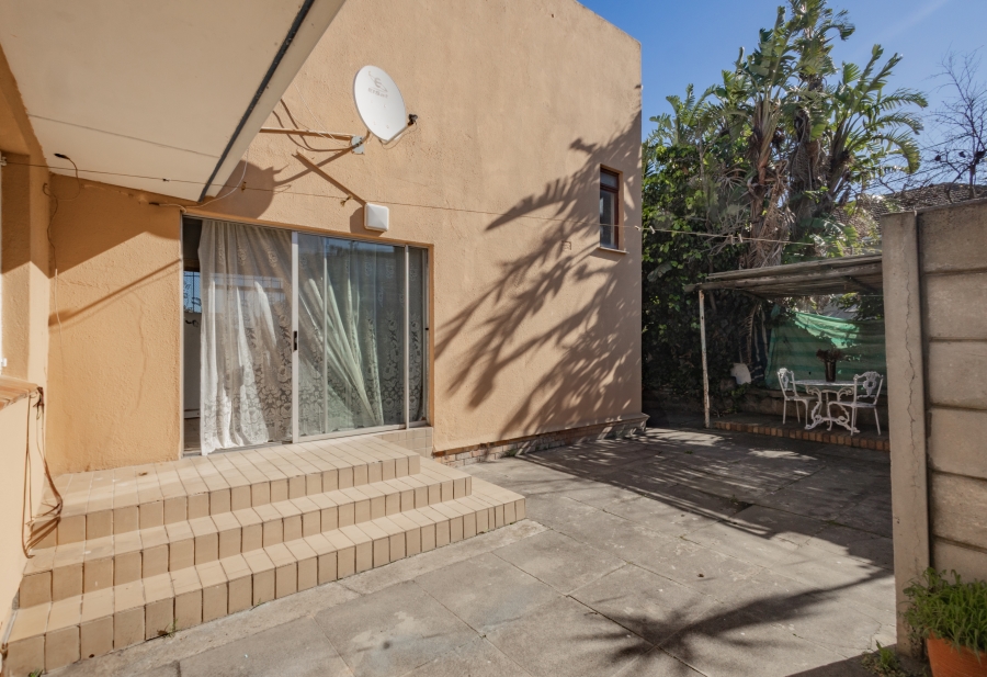 4 Bedroom Property for Sale in Avondale Western Cape